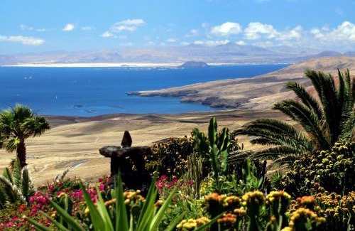 La Asomada House | Discover Casa Feliz: Oceanfront Retreat with Pool & 9.5 Rating