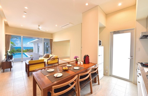 Ueno Villa | Oceanfront Bliss at Feliz Villa Suite Miyakojima Ueno