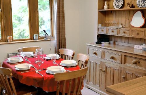 Kettlewell House | Fell View: Family & Pet-Friendly Retreat with 9.8 Rating