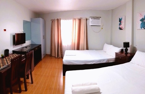 Tagbilaran House | Cozy Felli's Guest House: Breakfast & Family-Friendly Stay