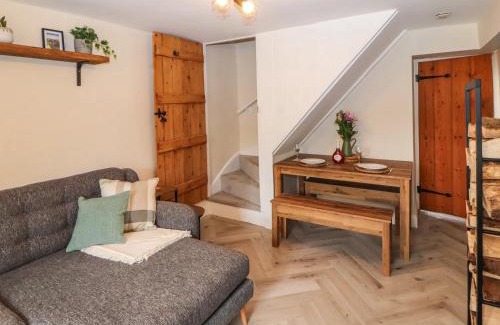 Shap House | Pet-Friendly Retreat at Fellside Cottage for All Families