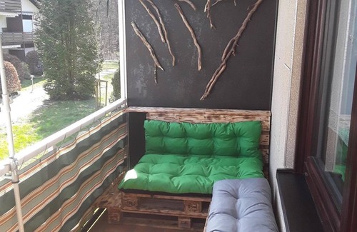 Schontal Apartment | Felsenland-Apartment: Family-Friendly Retreat with Kitchen