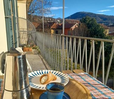 Luino Apartment | Family-Friendly Feluca with Outstanding 9.6/10 Rating