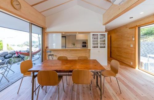 Amami House | Top-Rated Female Only Dormitory at Amami Long Beach