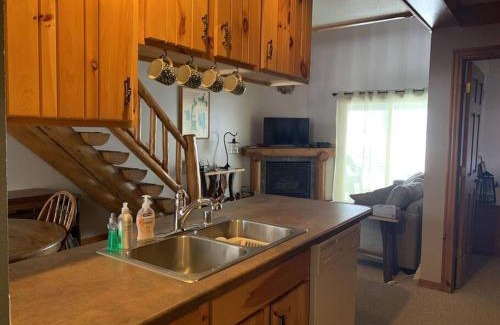 Lac du Flambeau House | Family-Friendly Retreat at Fence Lake Condo #10