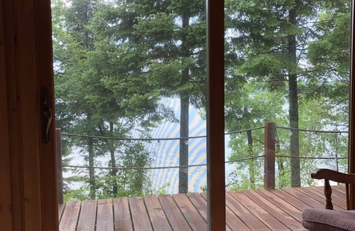 Lac du Flambeau Cabin | Lake View Retreat at Fence Lake with Family-Friendly Amenities
