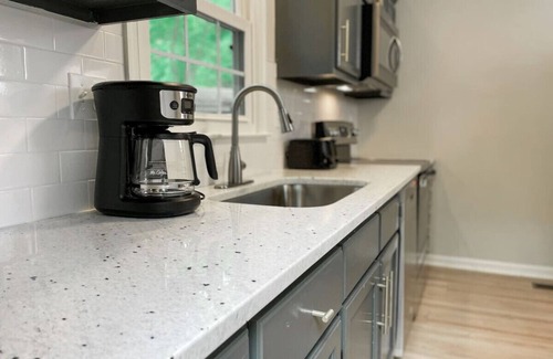 North Raleigh House | Cozy 3 BR Retreat with Swingset in North Raleigh