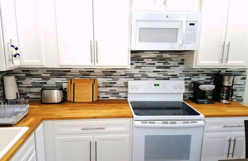Governor's Harbour House | Ideal Retreat with Pool, Hot Tub & Steps to the Beach