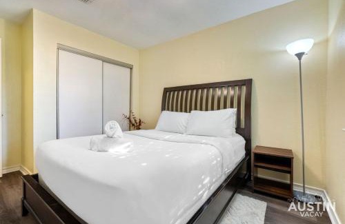 Wells Branch Apartment | Fenced Yard 2BR 1BA 10m to Domain Near Downtown Pets OK by AUSTIN VACAY