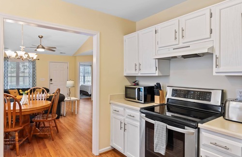 Wake Forest House | Pet-Friendly Retreat Steps from Downtown with Fenced Yard