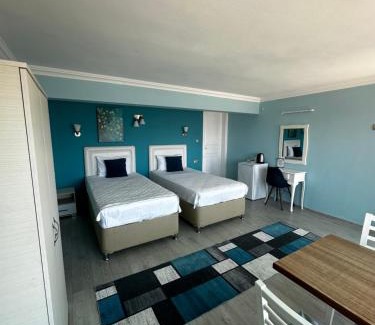 Cesme Hotel | Fener Hotel Café & Kahvalti: Rated 9/10 with Breakfast & Hot Tub