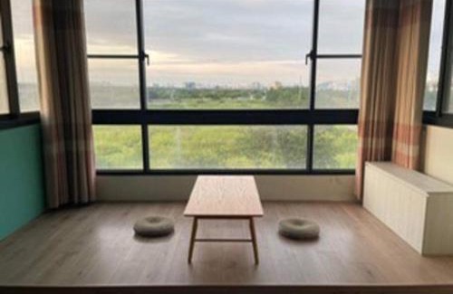 Xitun District Apartment | FengJia Pleasure Life: Family-Friendly Retreat with 9.4 Rating