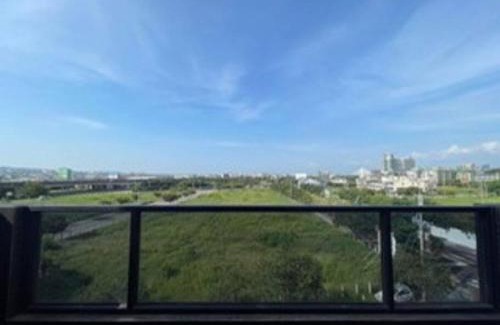 Xitun District Apartment | FengJia Pleasure Life: Family-Friendly Retreat with 9.4 Rating