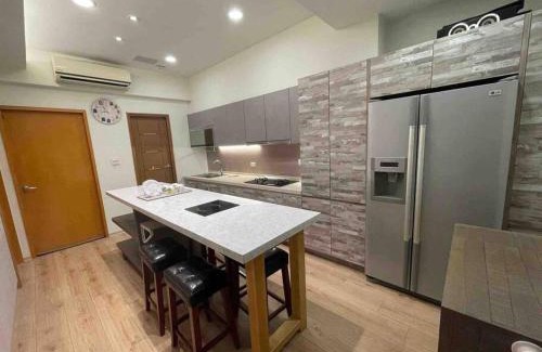 Xitun District Apartment | FengJia Pleasure Life: Family-Friendly Retreat with 9.4 Rating