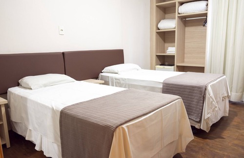 Bom Retiro Hotel | Convenient Stay at Fenix Bom Retiro with Spa & Breakfast