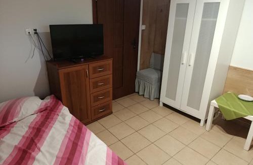 Grzybno House | Discover Fenix Grzybno: Pet-Friendly with Breakfast Included