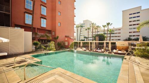 Torremolinos City Centre Hotel | Relax at Fénix Torremolinos - Adults Only Oasis