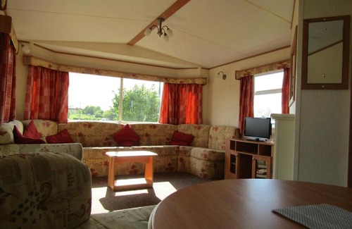 Lincoln Resort | Top-Rated Fenlake Holiday Accommodation with Pet-Friendly Perks