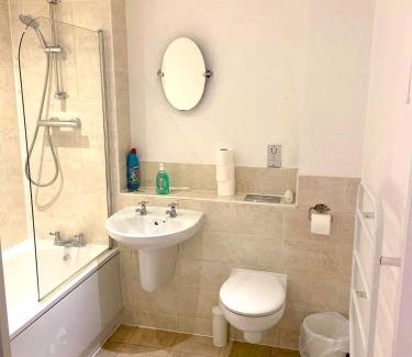 Upper Clapton Apartment | Pet-Friendly Fenland Hackney Apartments with Top Ratings