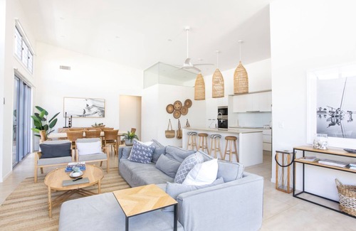 Kingscliff House | Designer Beachside Home: Fenne’s On Banzai with Ocean View