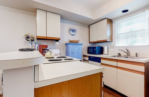 Fenwick Island House | Fenwick Island home with beach access, pool, central AC & private washer/dryer
