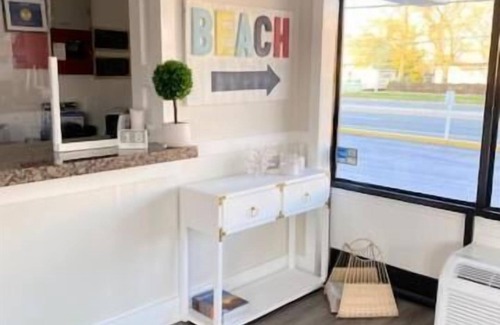 Fenwick Island Hotel | Family-Friendly Fenwick Islander Motel with Pool & Dining