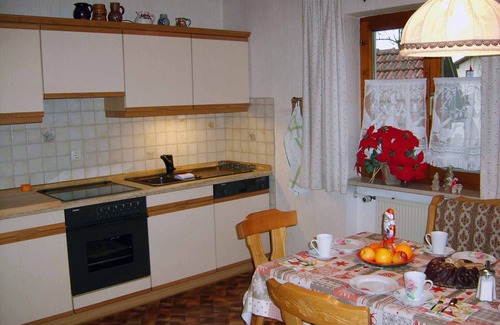 Rittsteig Apartment | Family-Friendly Ferienhaus Baumann with Kitchen Amenities
