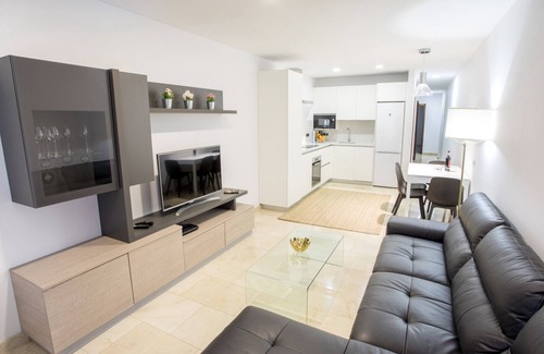 Las Palmas de Gran Canaria Ski Chalet | Oceanfront Ferreras Canteras Home: Top-Rated Getaway
