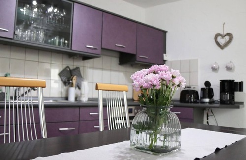 Neustadt-Konigsbach House | Inviting Ferienhaus Am Marienbrunnen with Ocean Views