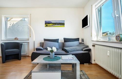 Schnetzenhausen Apartment | Experience Relaxing Getaways at Ferien am See 7