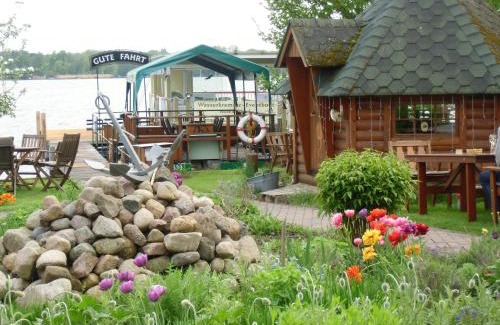 Schwerin Apartment | Delightful Ferien am See: Family-Friendly with Great Amenities