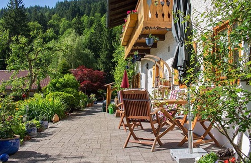 Ramsau Apartment | Comfortable Ferienwohnung Steinberg with Spa and Balcony