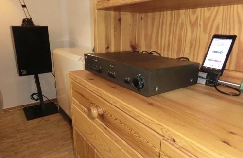 Lauf an der Pegnitz Apartment | Pet-Friendly Retreat near Messe with Breakfast Included