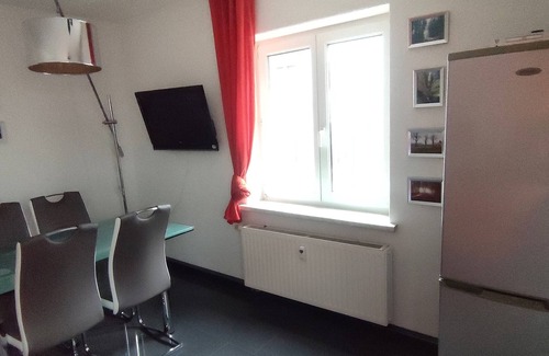 Geyer Apartment | Relax at the Cozy "geyernest" with Spa and Kitchen Access