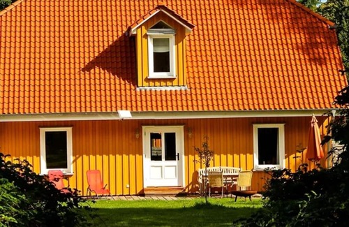 Muritz House | Relaxing Getaway at Ferien in Troja - Pet & Child Friendly