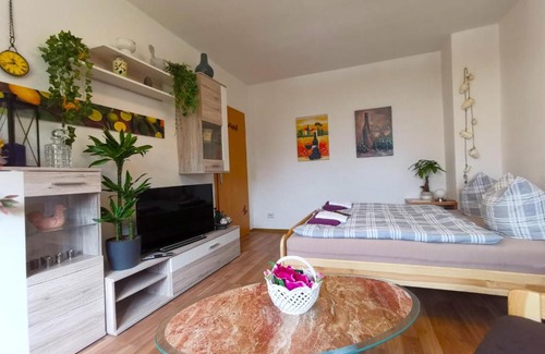 Radebeul Apartment | Kid-Friendly Retreat at Ferien-und Gästewohnung Radebeul