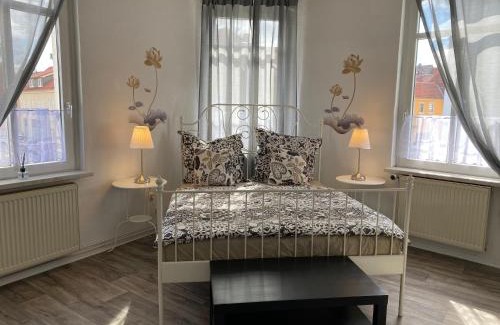 Schoeningen Apartment | Pet-Friendly Retreat at Ferien und Monteurwohnung Schöningen