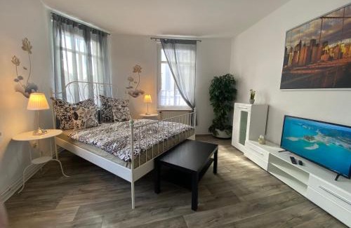 Schoeningen Apartment | Pet-Friendly Retreat at Ferien und Monteurwohnung Schöningen
