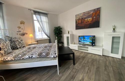 Schoeningen Apartment | Pet-Friendly Retreat at Ferien und Monteurwohnung Schöningen
