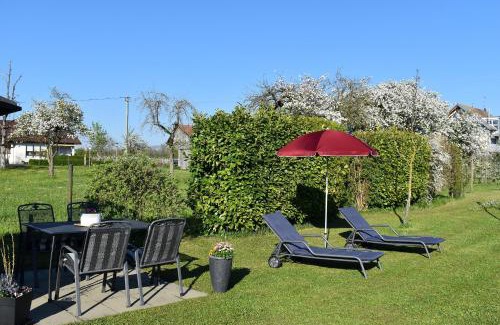 Langenargen Apartment | Family-Friendly Ferien- und Obsthof Dillmann with 9/10 Rating