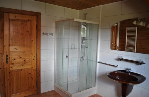 Neuendorf A House | Family-Friendly Ferienanlage Doll with Hot Tub & Kitchen