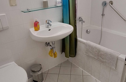 Plagwitz Apartment | Comfortable Ferienapartment Leipzig-Plagwitz with Kitchen