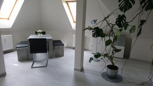 Loebau Apartment | Child-Friendly Ferienapartment in Löbau: Explore the City