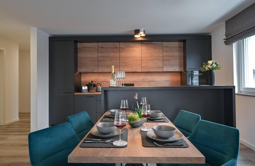 Waggershausen Apartment | Top-Rated Ferienappartementhaus Stock with Spa & Kitchen