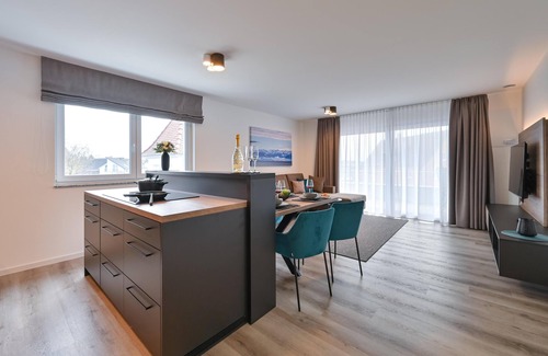 Waggershausen Apartment | Top-Rated Ferienappartementhaus Stock with Spa & Kitchen