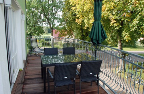 Rugen Island Apartment | Cozy Ferienappartement Abendrot with Balcony & Spa Access