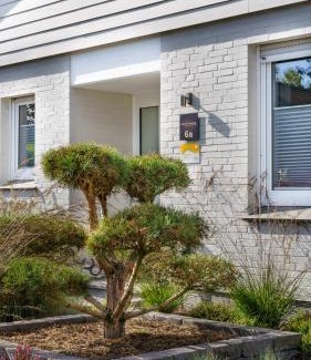 Rhauderfehn House | Experience the Elegance of Ferienappartement Ennens
