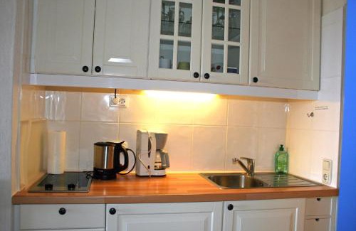 Holm Apartment | Cozy Ferienappartement K1213 with Ocean View & Hot Tub