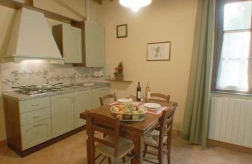 San Gimignano Apartment | Scenic Apartment in San Gimignano with Pool and Garden