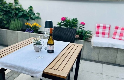 Mehring Apartment | Scenic Ocean View at Ferienappartment "flussbett"